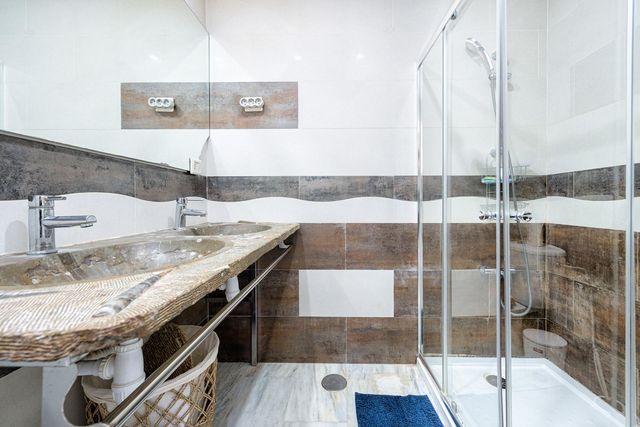 Upstairs bathroom